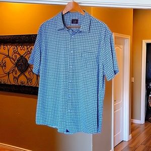 Untuckit XXL Mens button down shirt